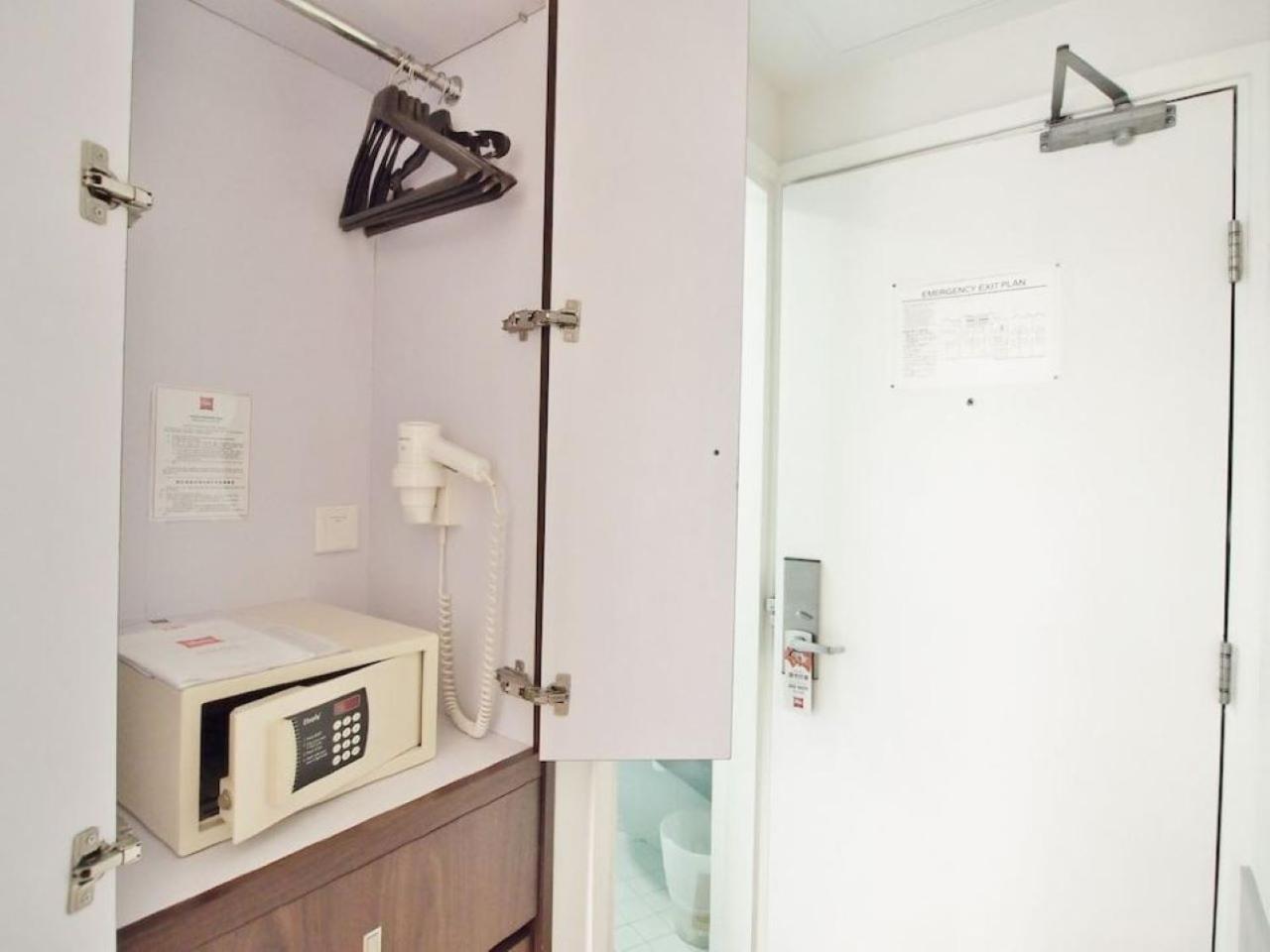Ibis Hong Kong North Point Hotel Exterior photo
